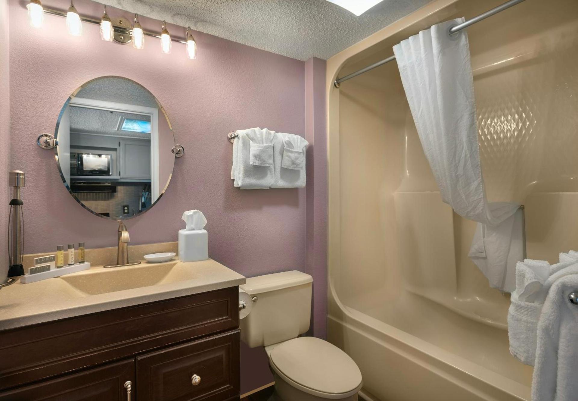 Compass Cove photo 63