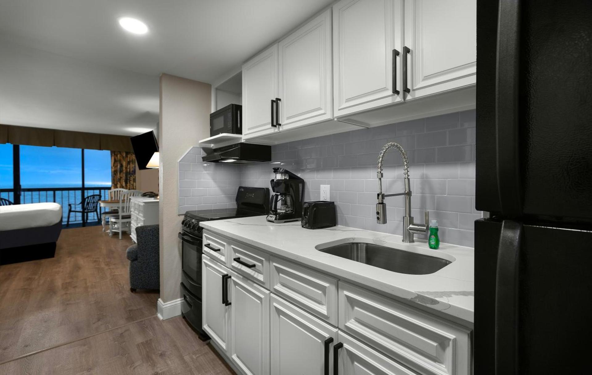 Compass Cove photo 4