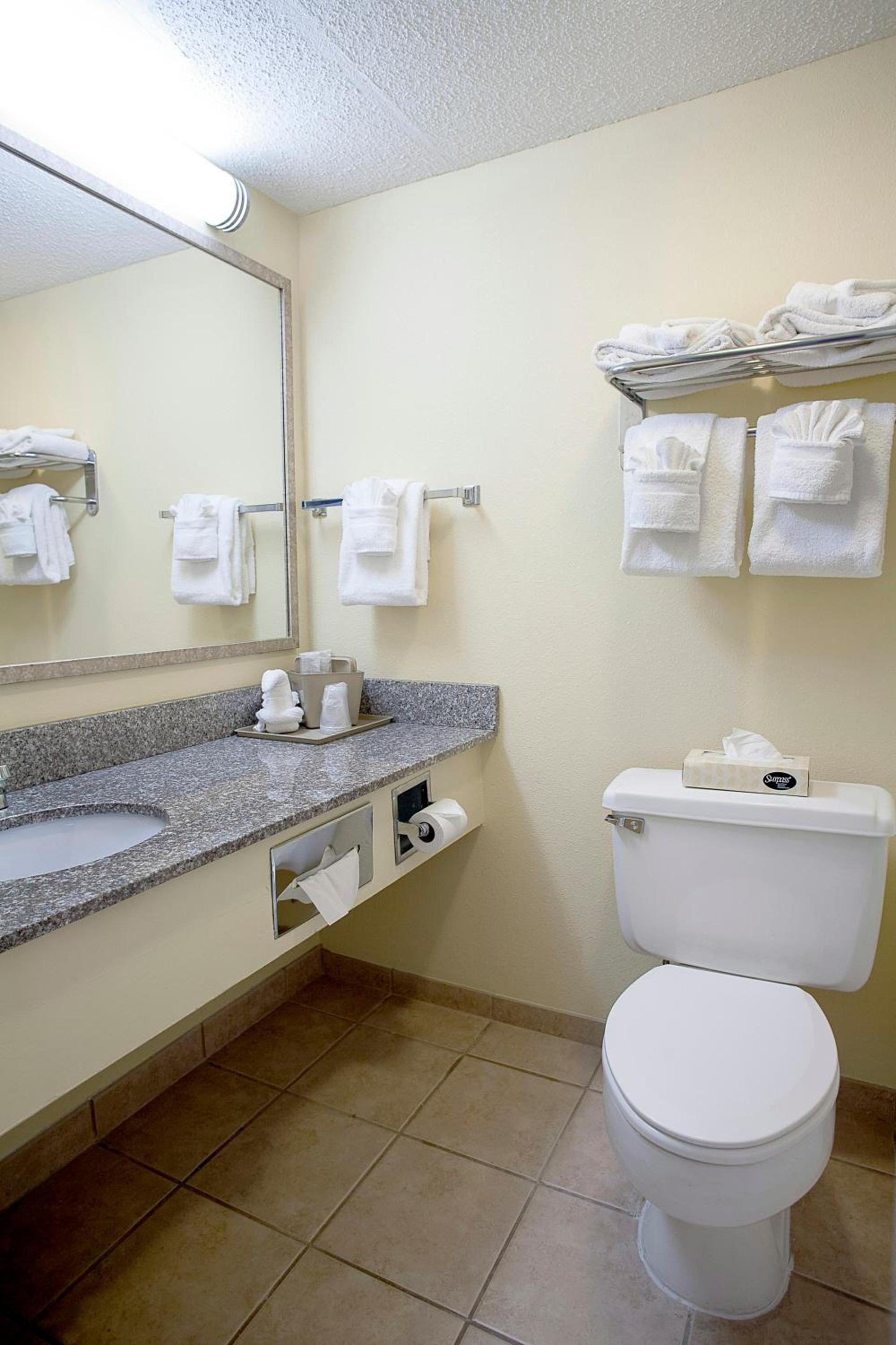 Compass Cove photo 40