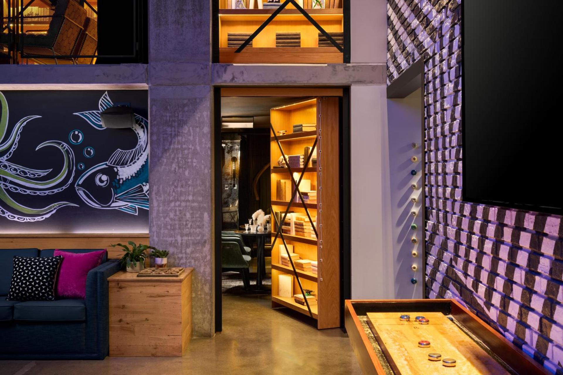 Moxy San Diego Gaslamp Quarter photo 3