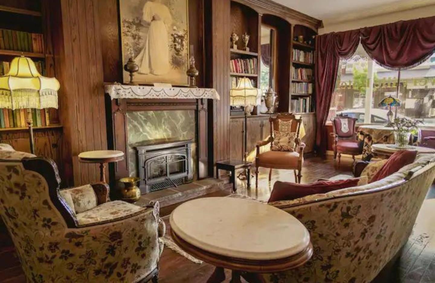Weaverville Hotel photo 56