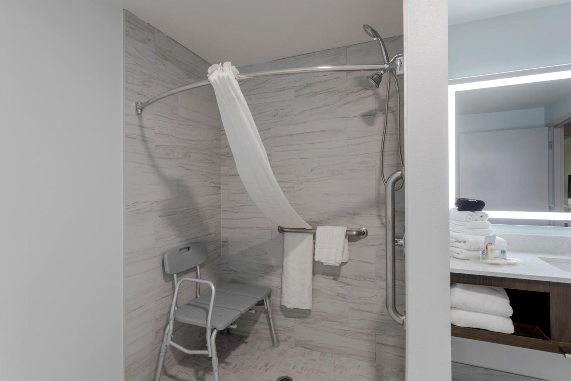 Comfort Suites Mt Juliet-Nashville Area photo 28