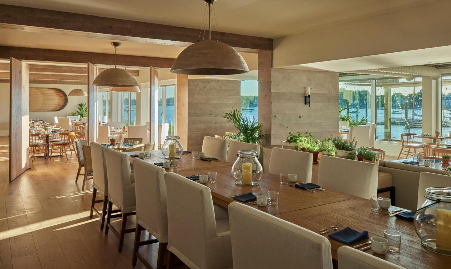Newport Harbor Island Resort photo 28