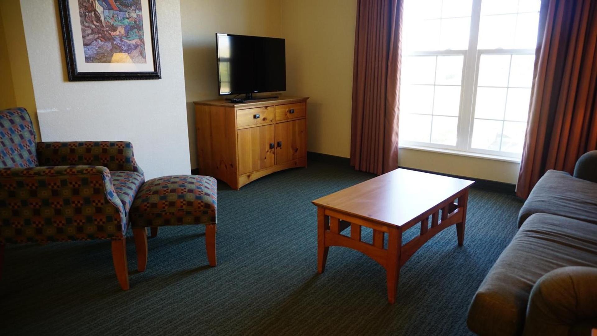 Baymont by Wyndham Wichita East photo 27