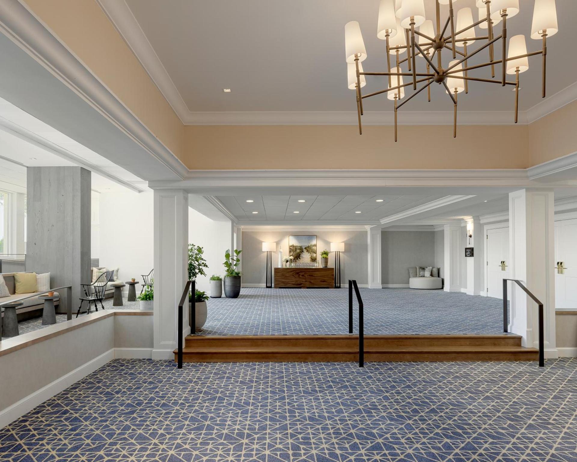 Newport Harbor Island Resort photo 46