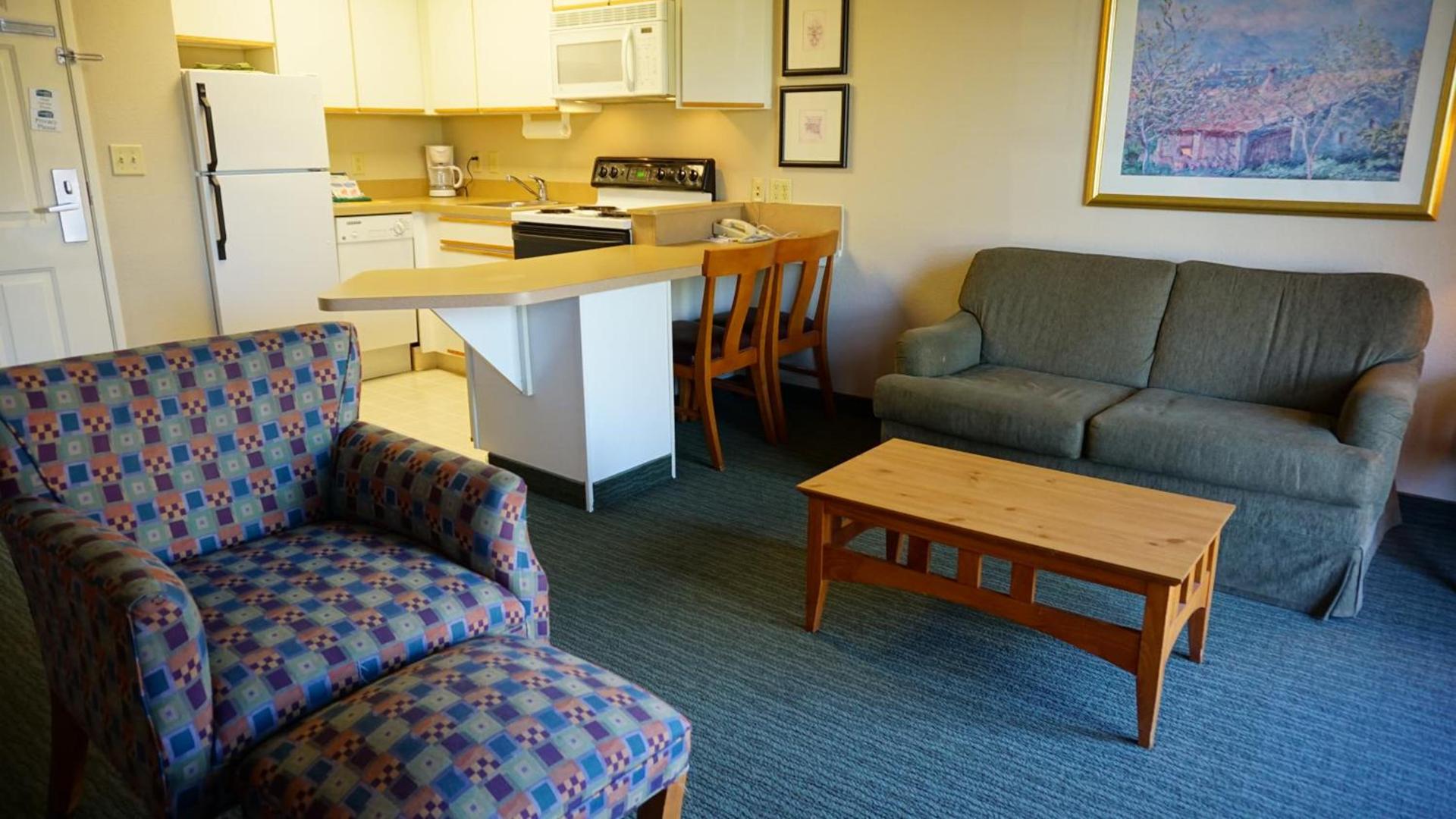 Baymont by Wyndham Wichita East photo 29