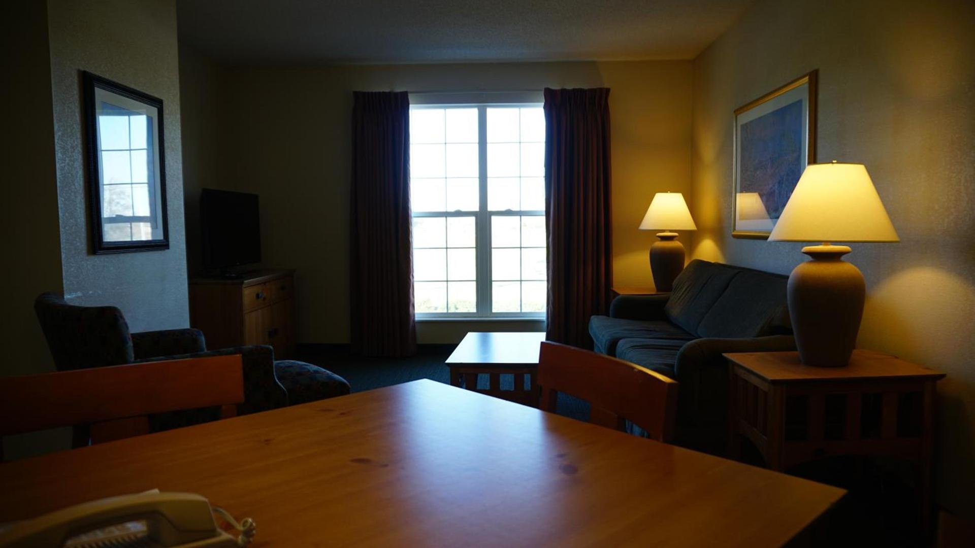 Baymont by Wyndham Wichita East photo 30