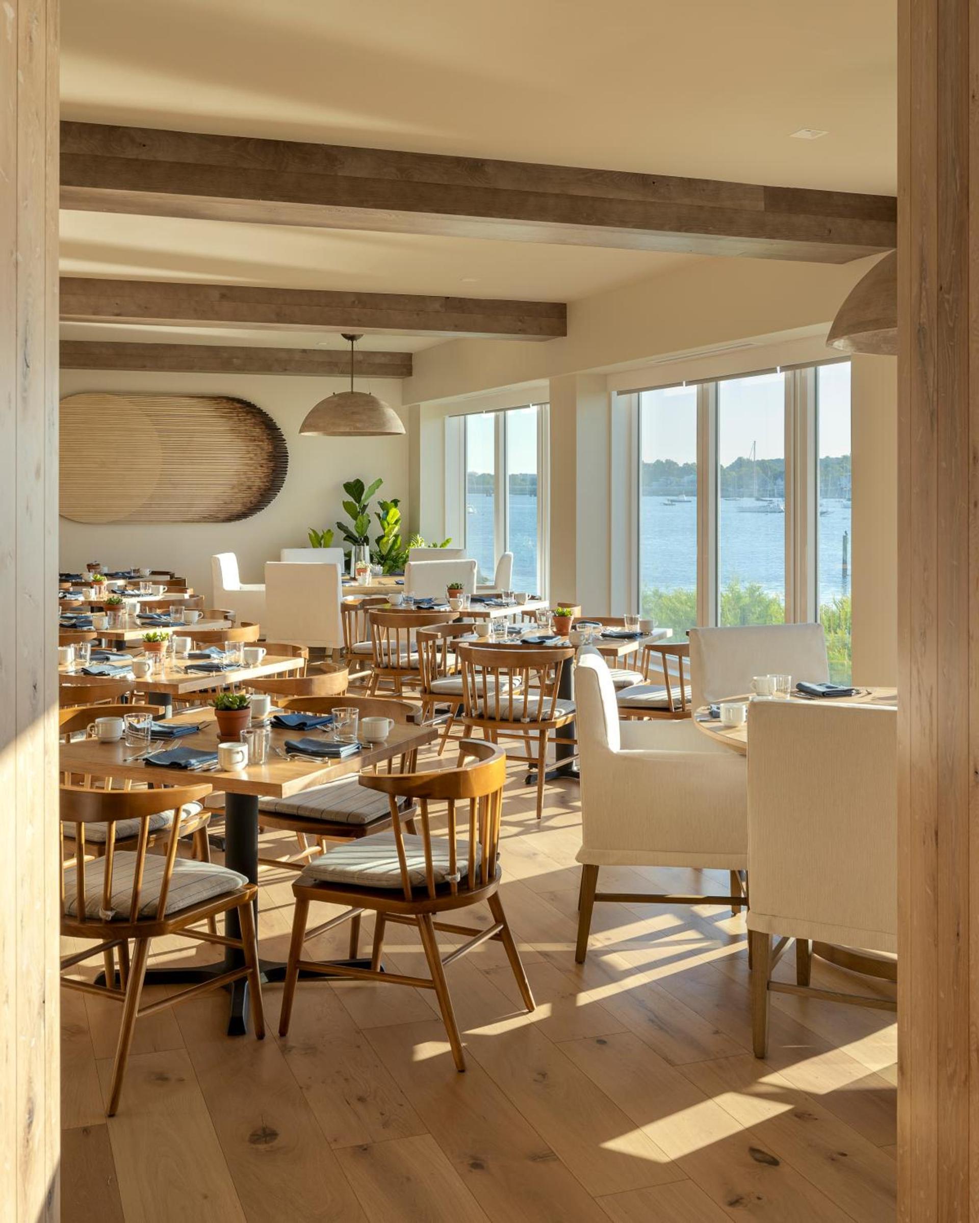 Newport Harbor Island Resort photo 62
