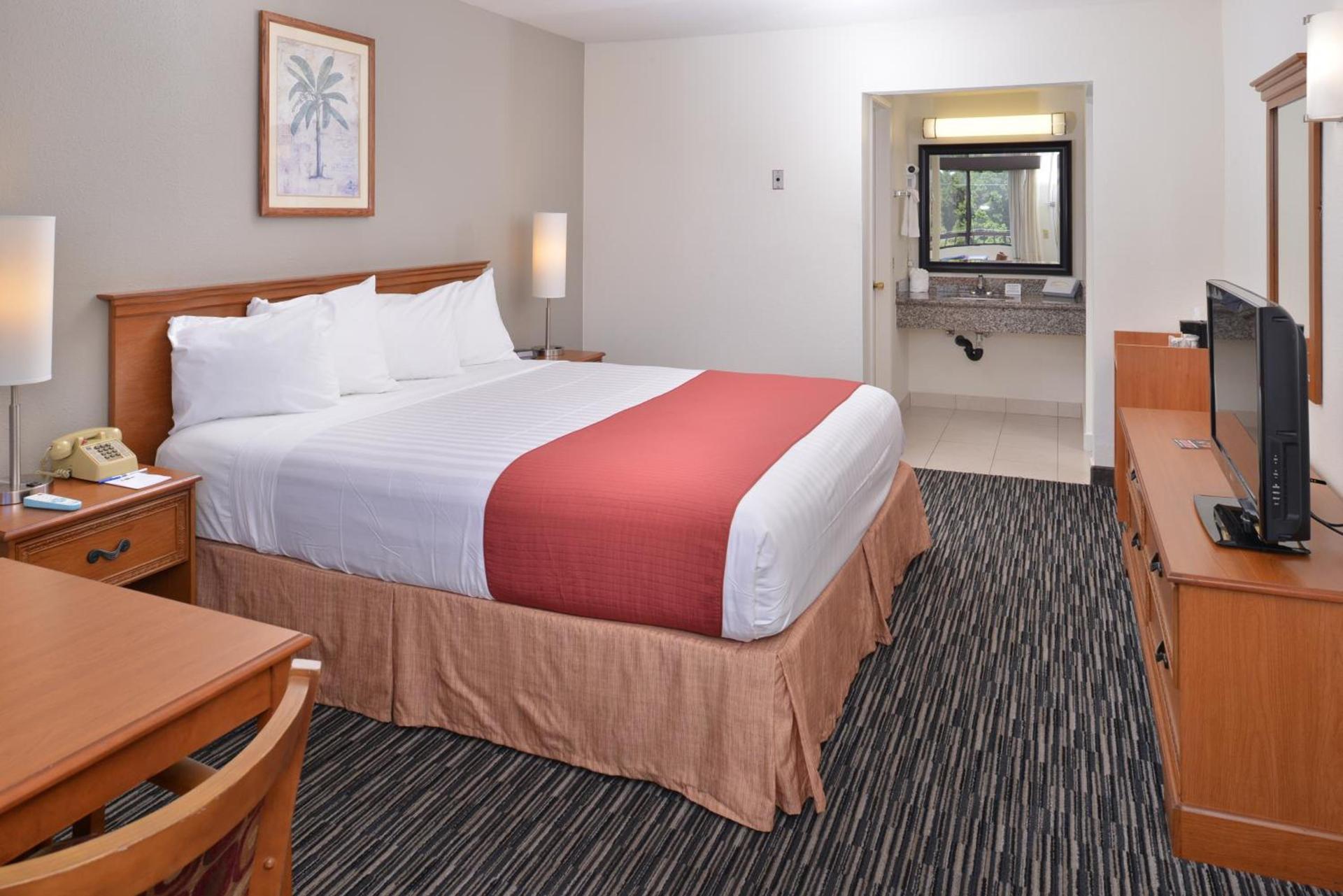 Pleasant Inn photo 8