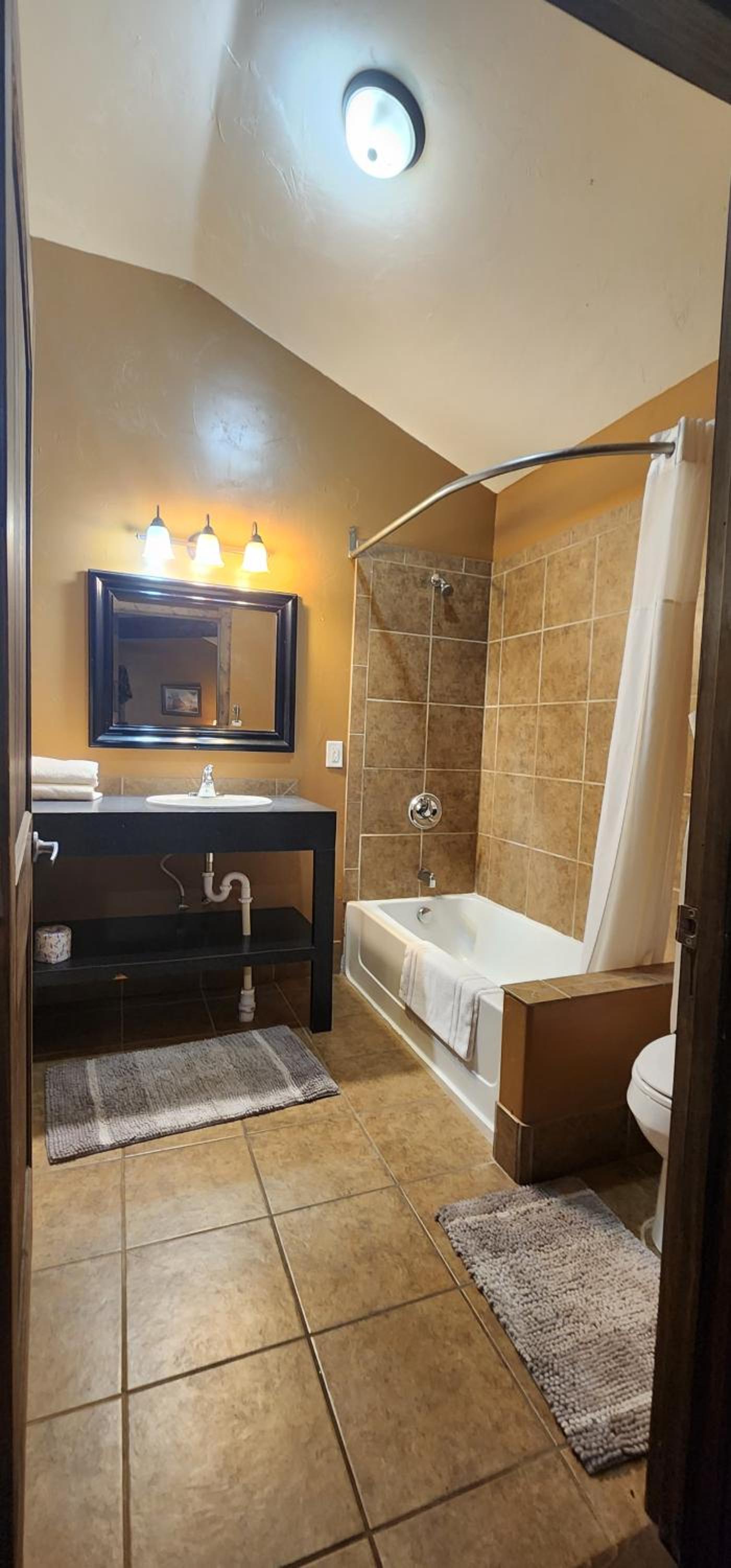 Circle R Motel photo 5