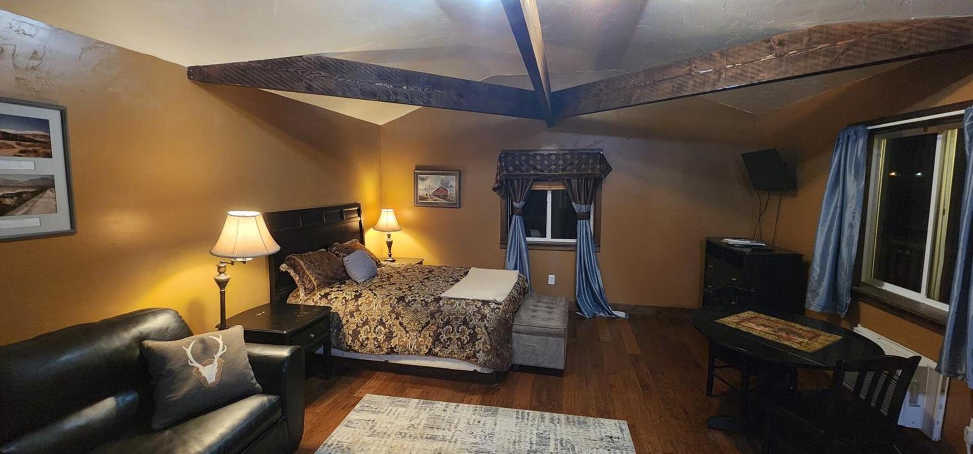 Circle R Motel photo 7