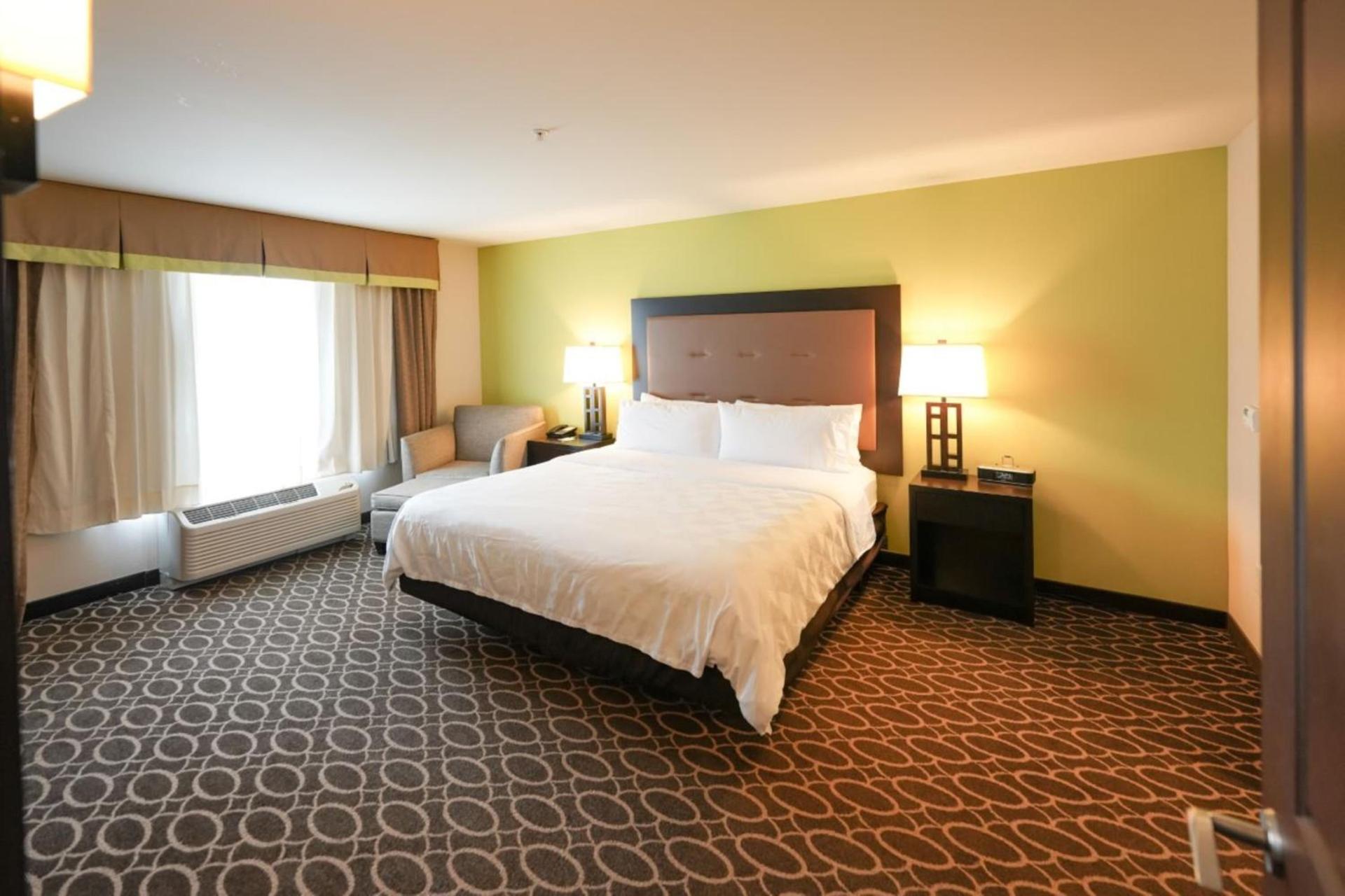 Holiday Inn Murfreesboro by IHG photo 39