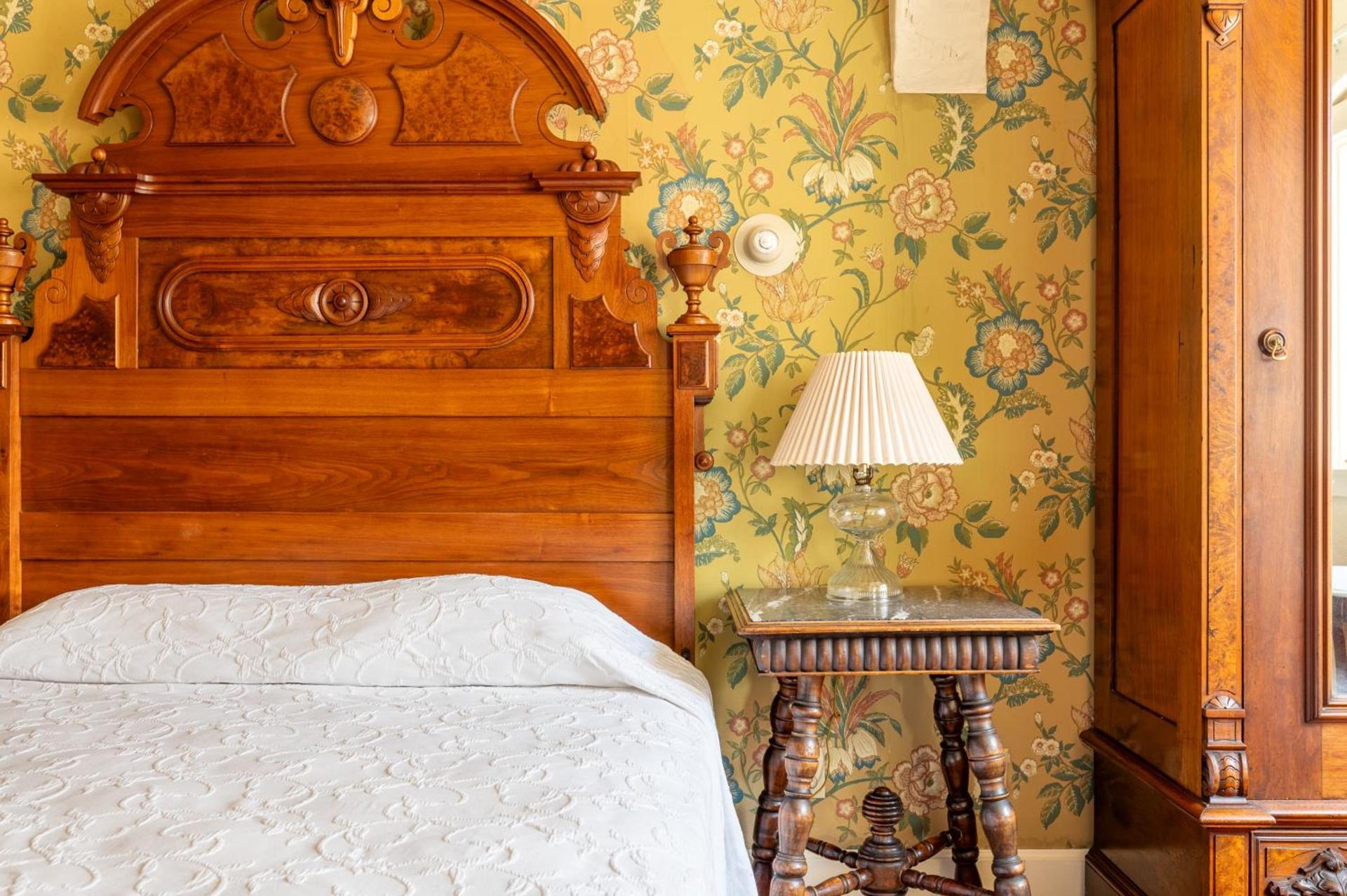 Martine Inn photo 36