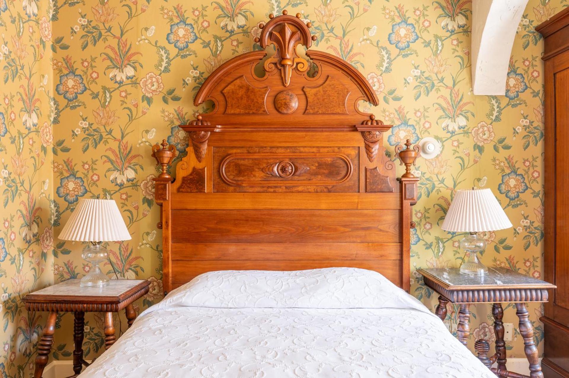 Martine Inn photo 37