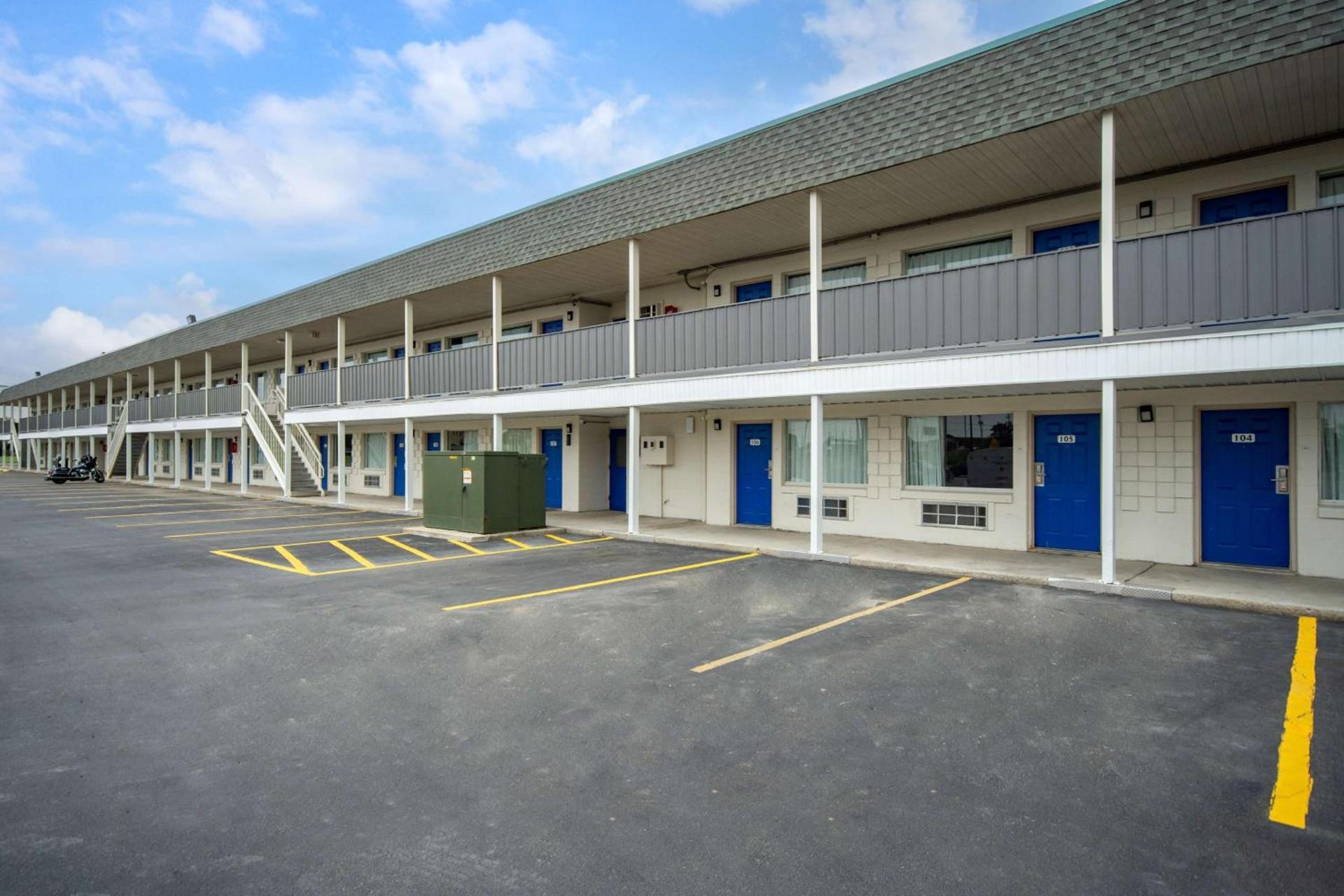 Motel 6-Lima, OH photo 43