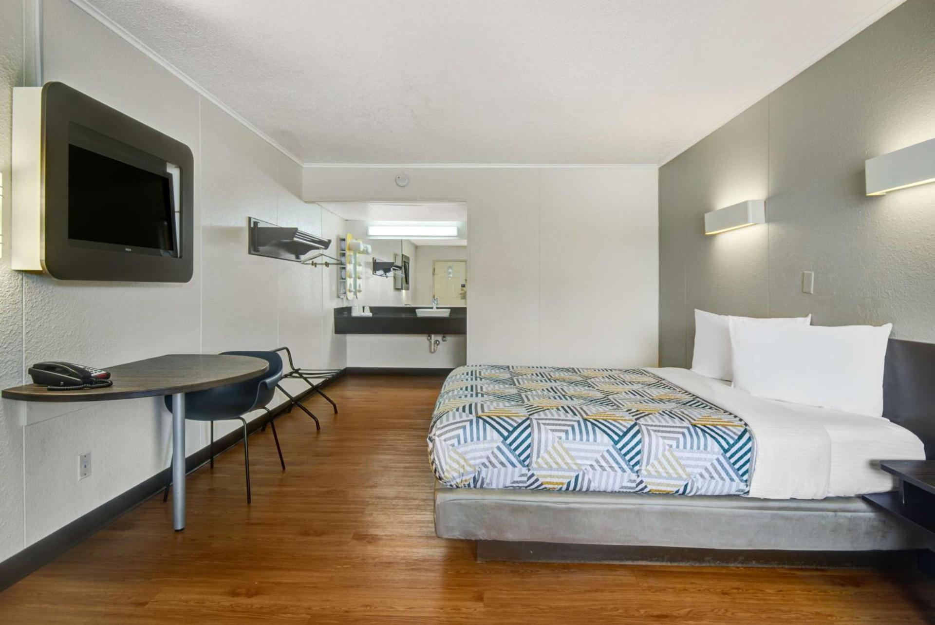 Motel 6-Lima, OH photo 48