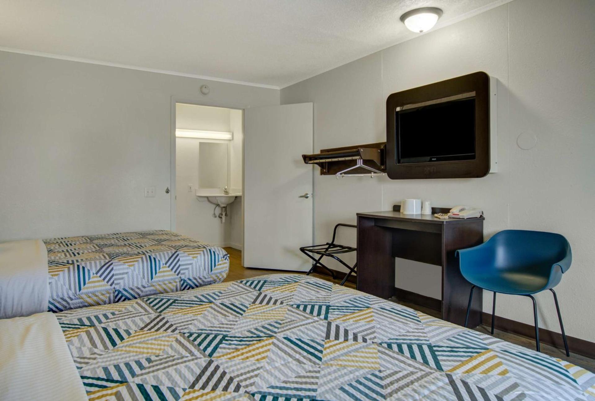 Motel 6-Lima, OH photo 27