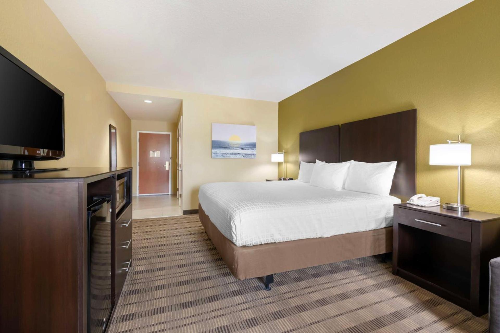 Best Western Edgewater Inn photo 10