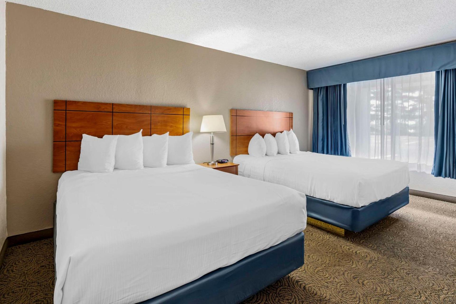 Best Western Thunderbird Motel photo 12