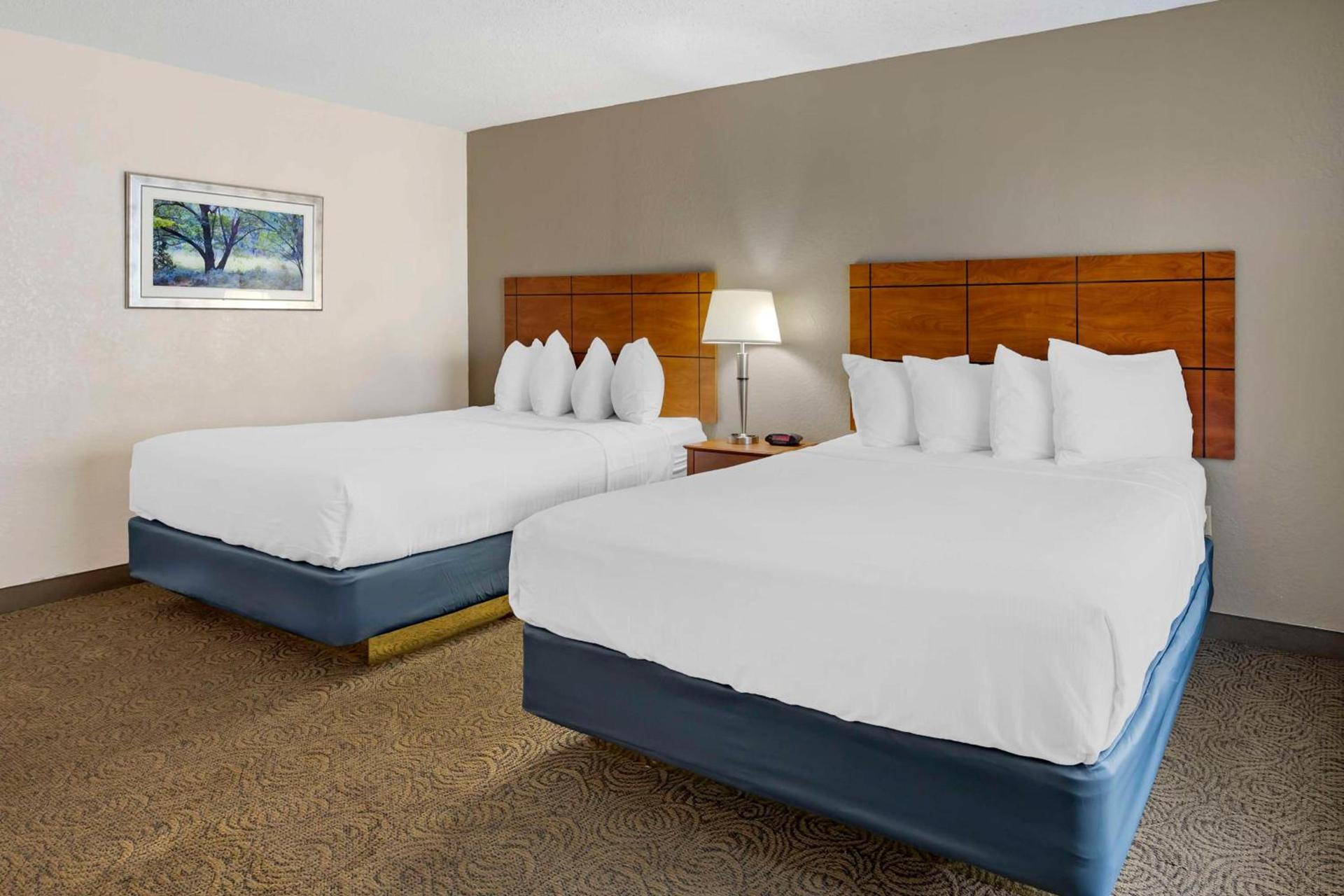 Best Western Thunderbird Motel photo 16
