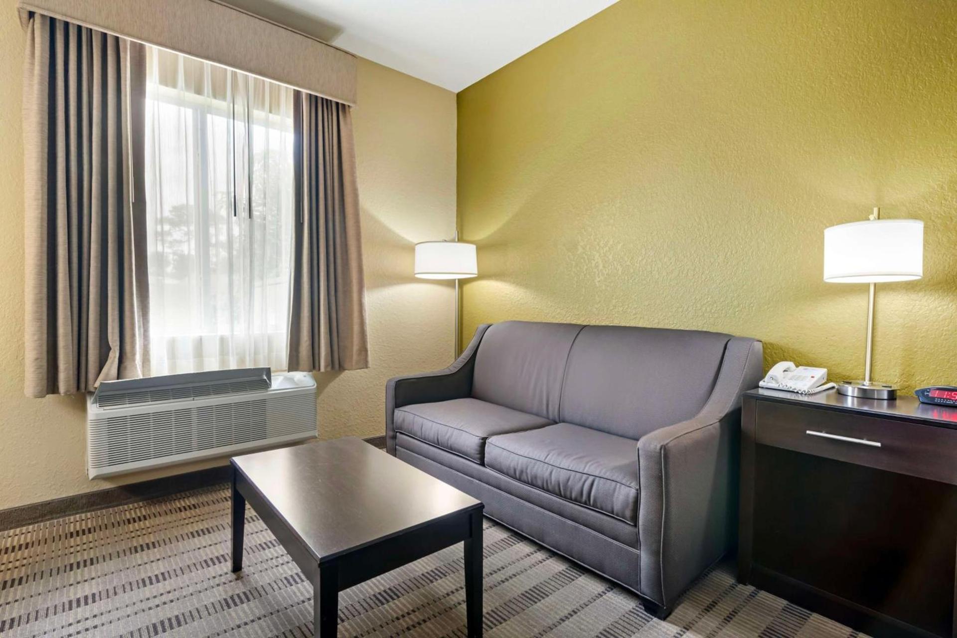 Best Western Edgewater Inn photo 14