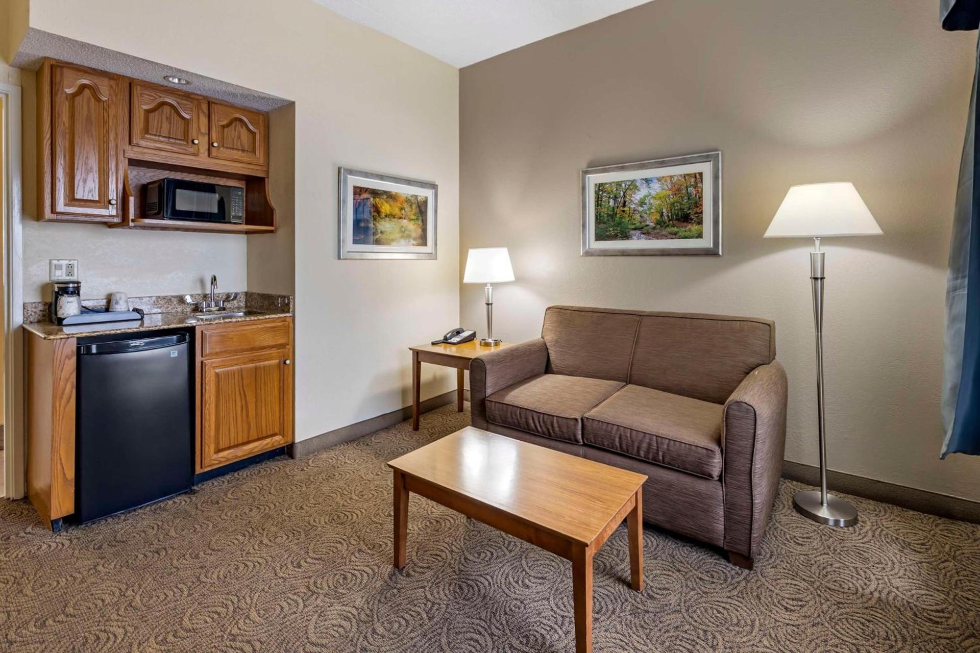 Best Western Thunderbird Motel photo 18