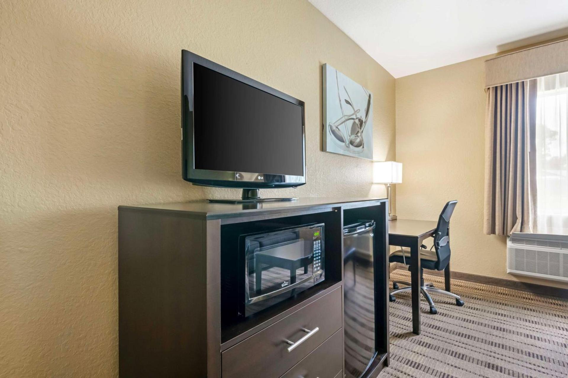 Best Western Edgewater Inn photo 15