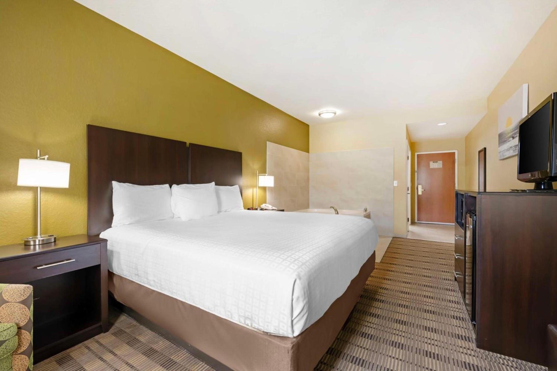 Best Western Edgewater Inn photo 18