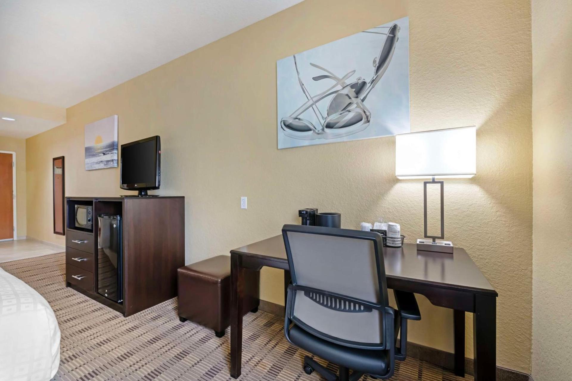 Best Western Edgewater Inn photo 21