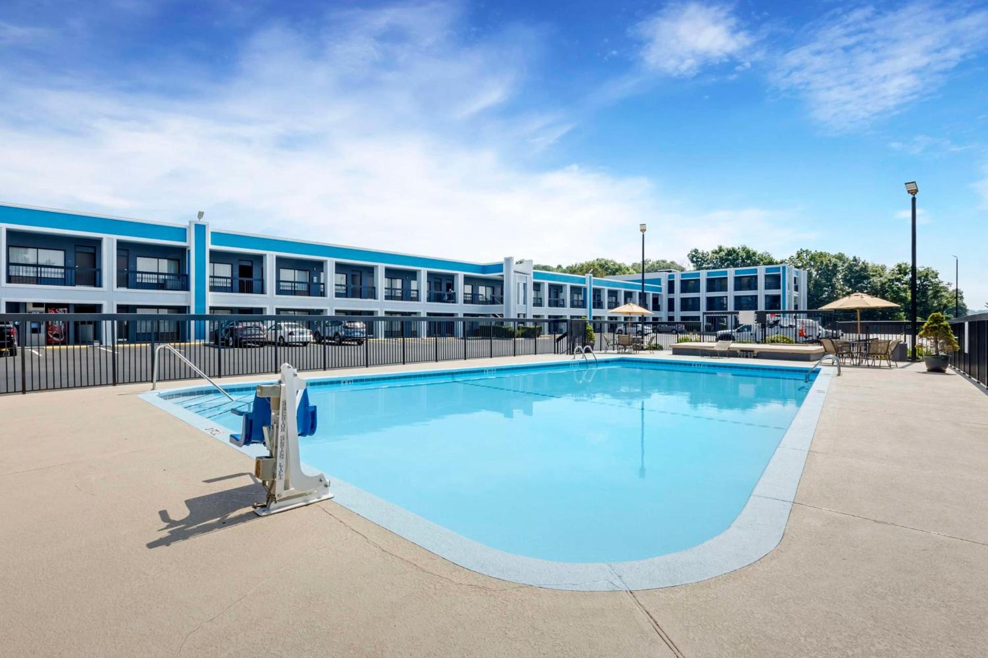 Best Western Thunderbird Motel photo 28
