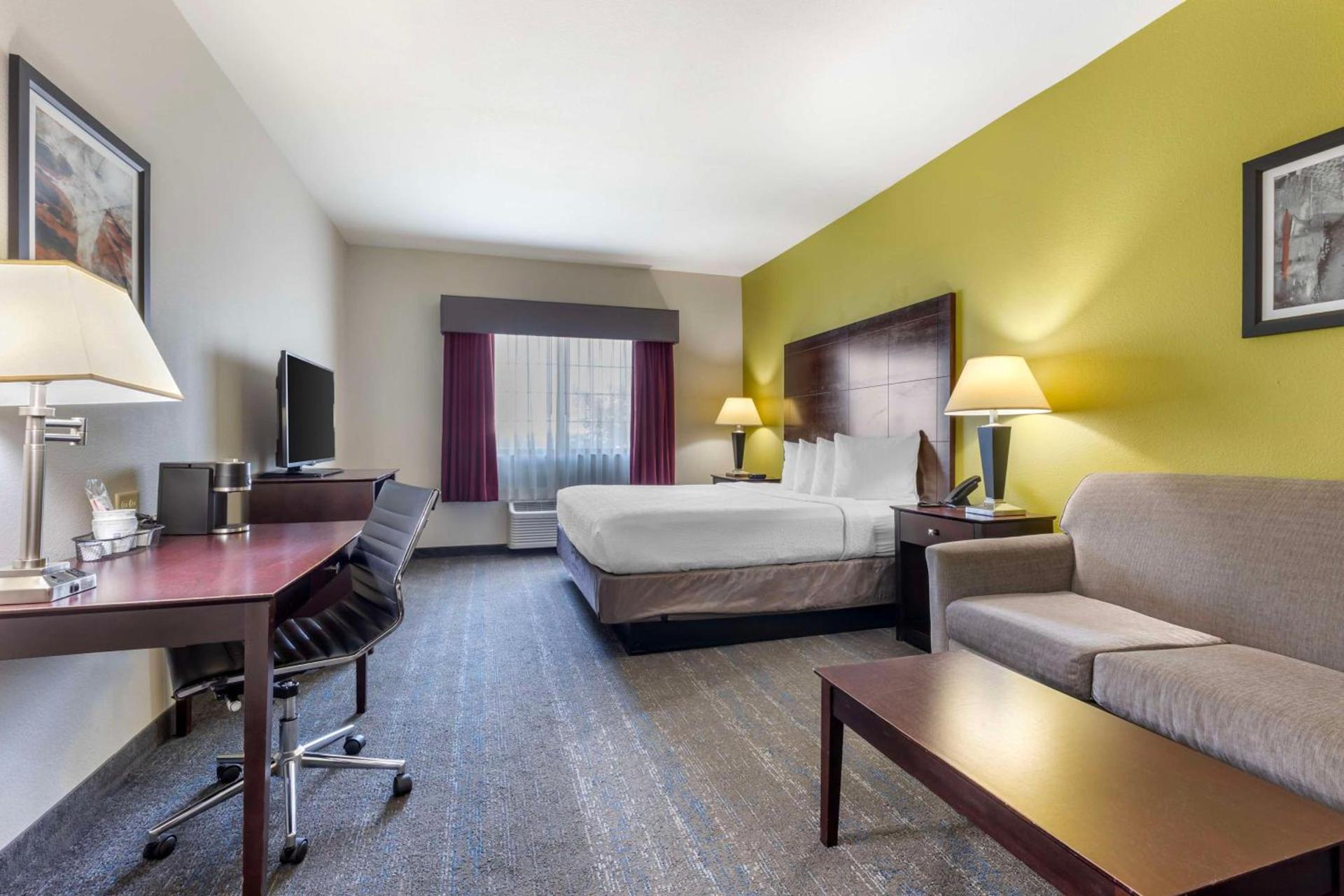 Best Western Plus Mansfield Inn & Suites photo 12