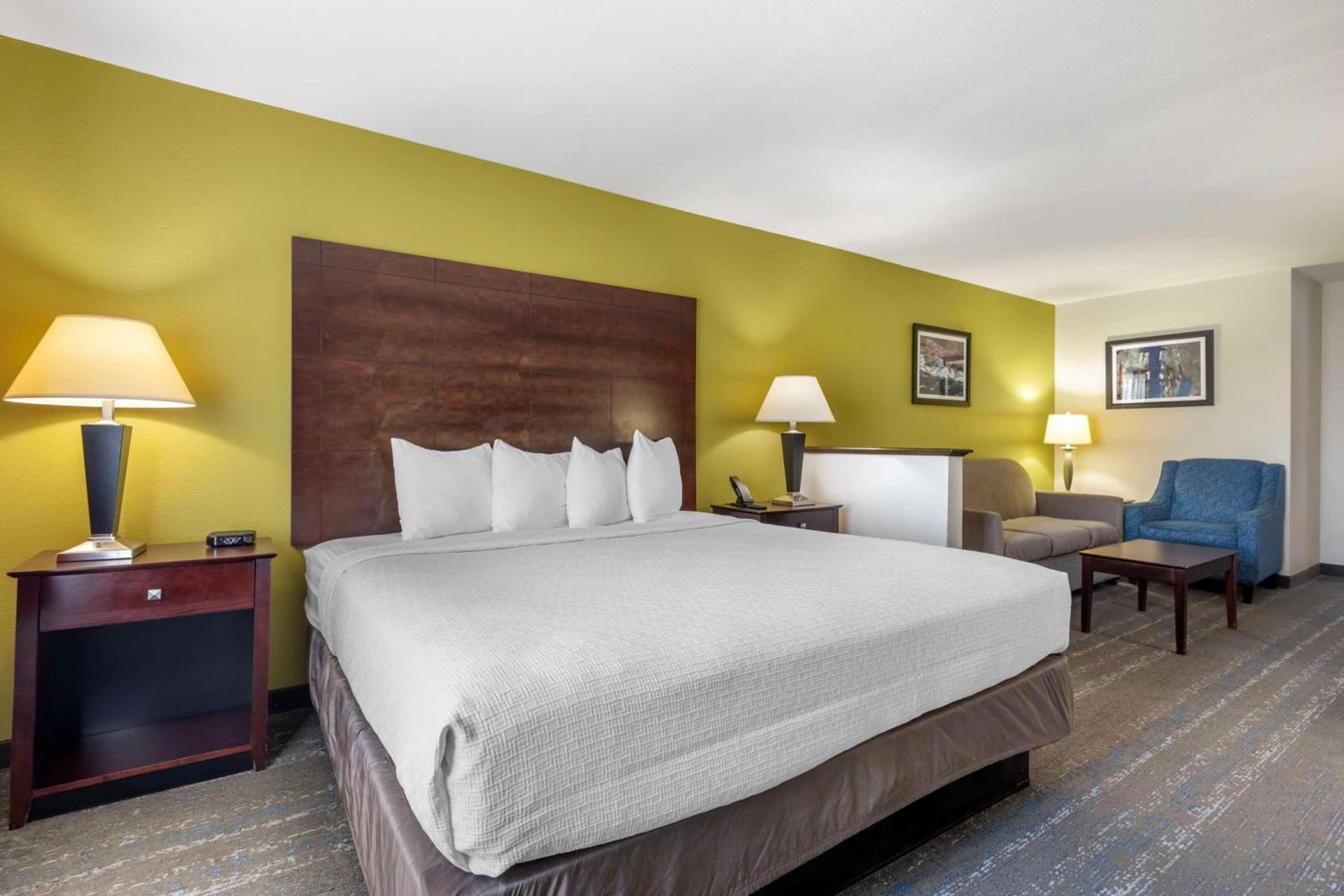 Best Western Plus Mansfield Inn & Suites photo 17