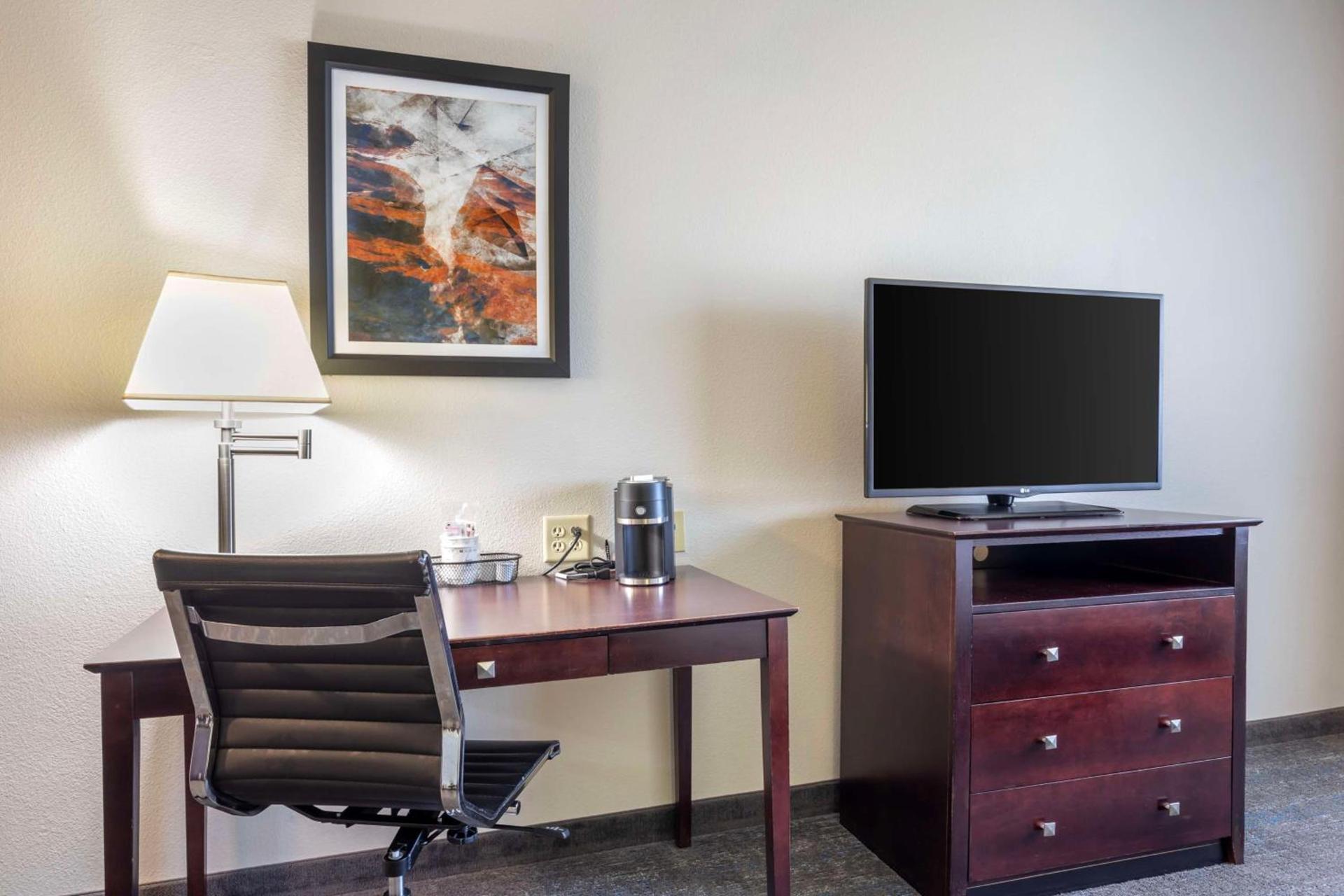 Best Western Plus Mansfield Inn & Suites photo 35