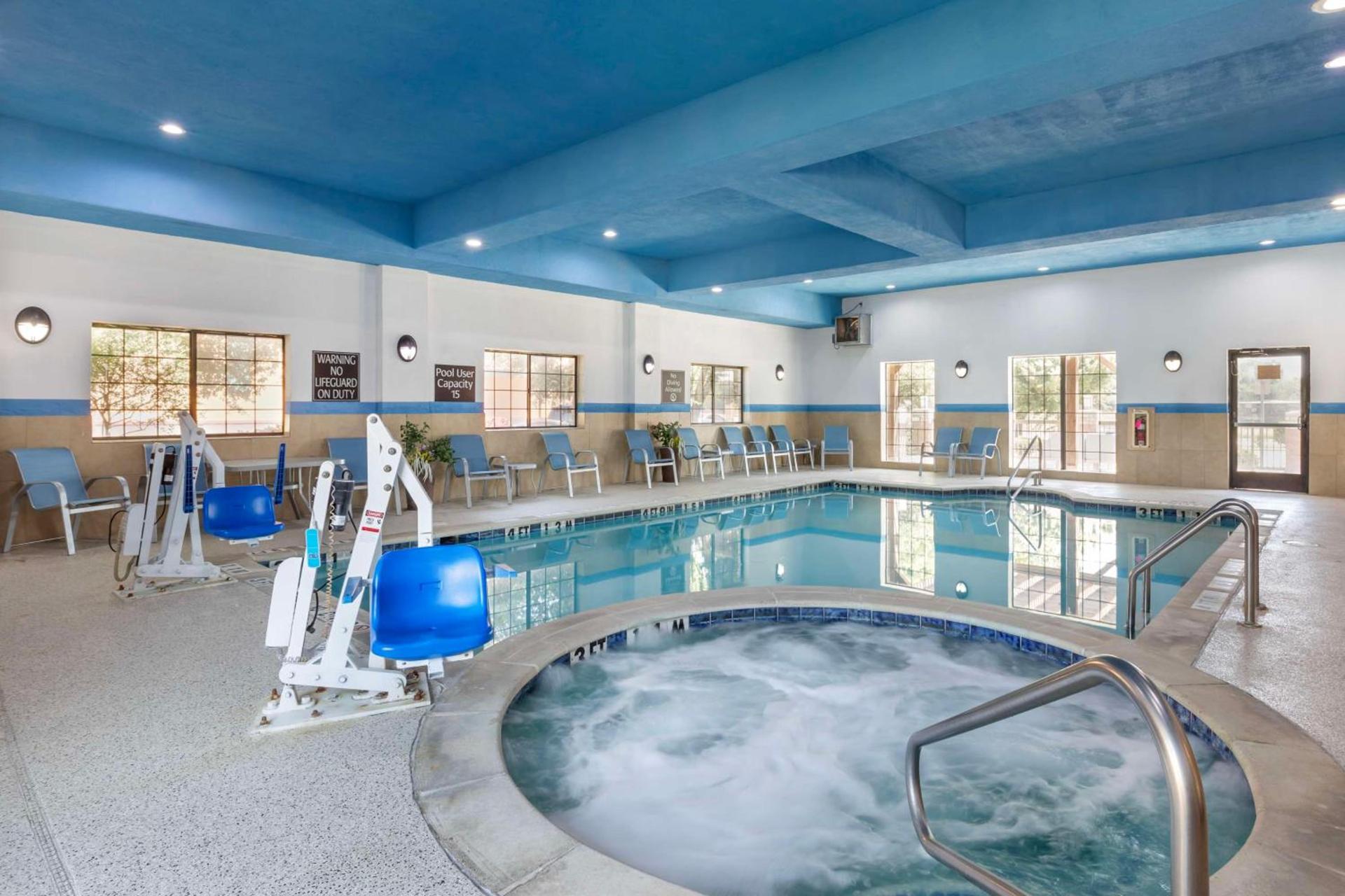 Best Western Plus Mansfield Inn & Suites photo 42