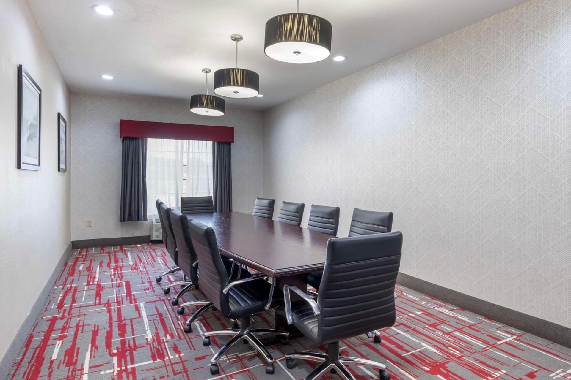 Best Western Plus Mansfield Inn & Suites photo 46