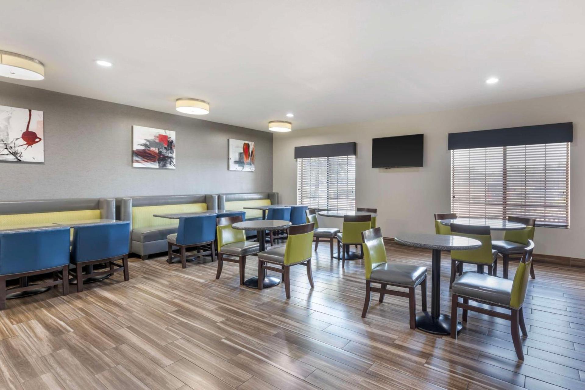 Best Western Plus Mansfield Inn & Suites photo 47