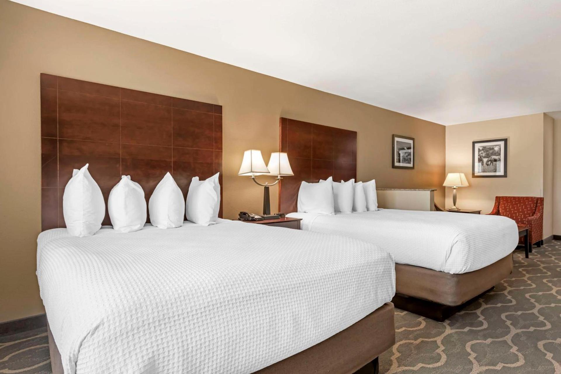 Best Western Plus Burleson Inn & Suites photo 24