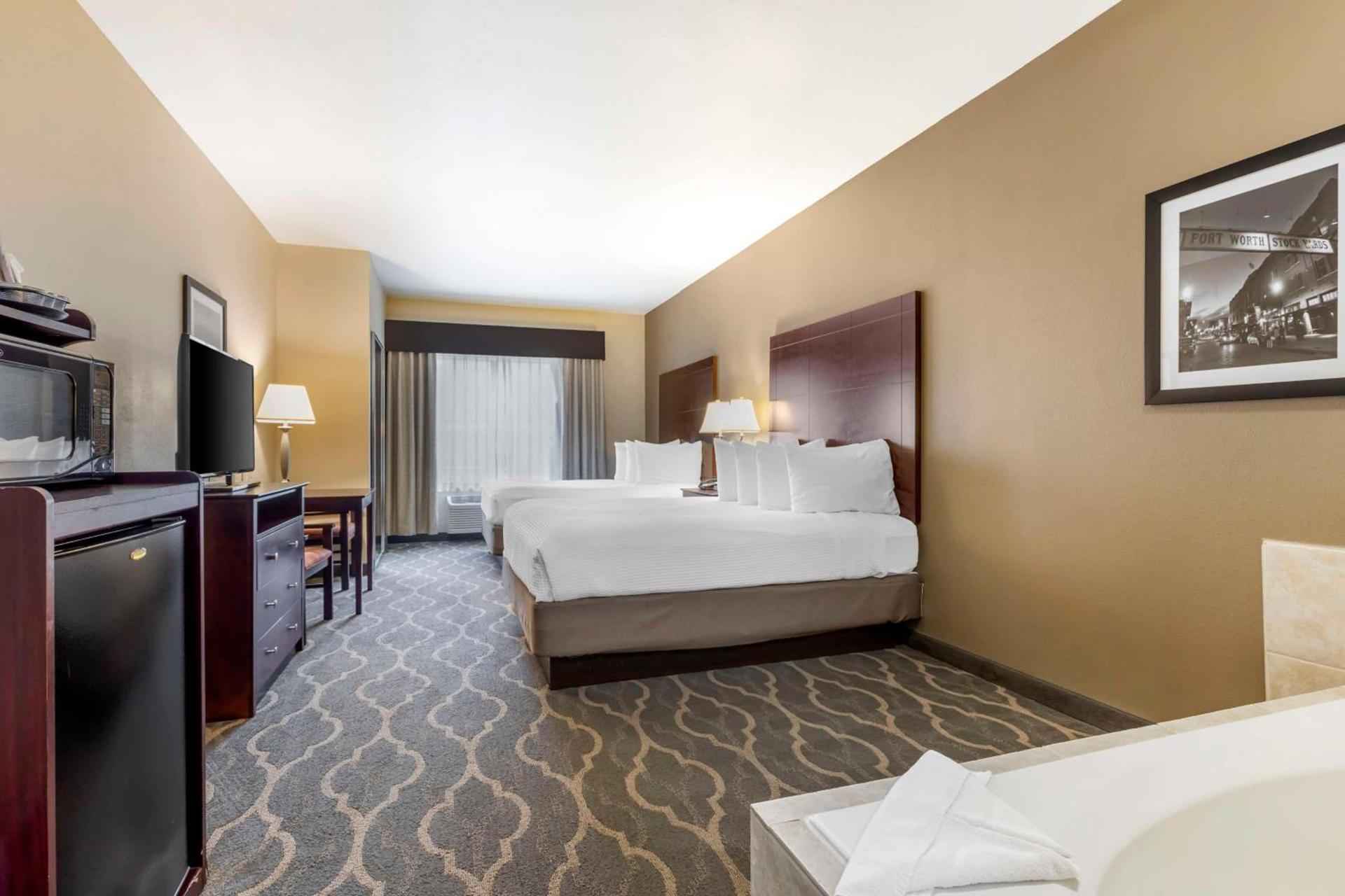 Best Western Plus Burleson Inn & Suites photo 26