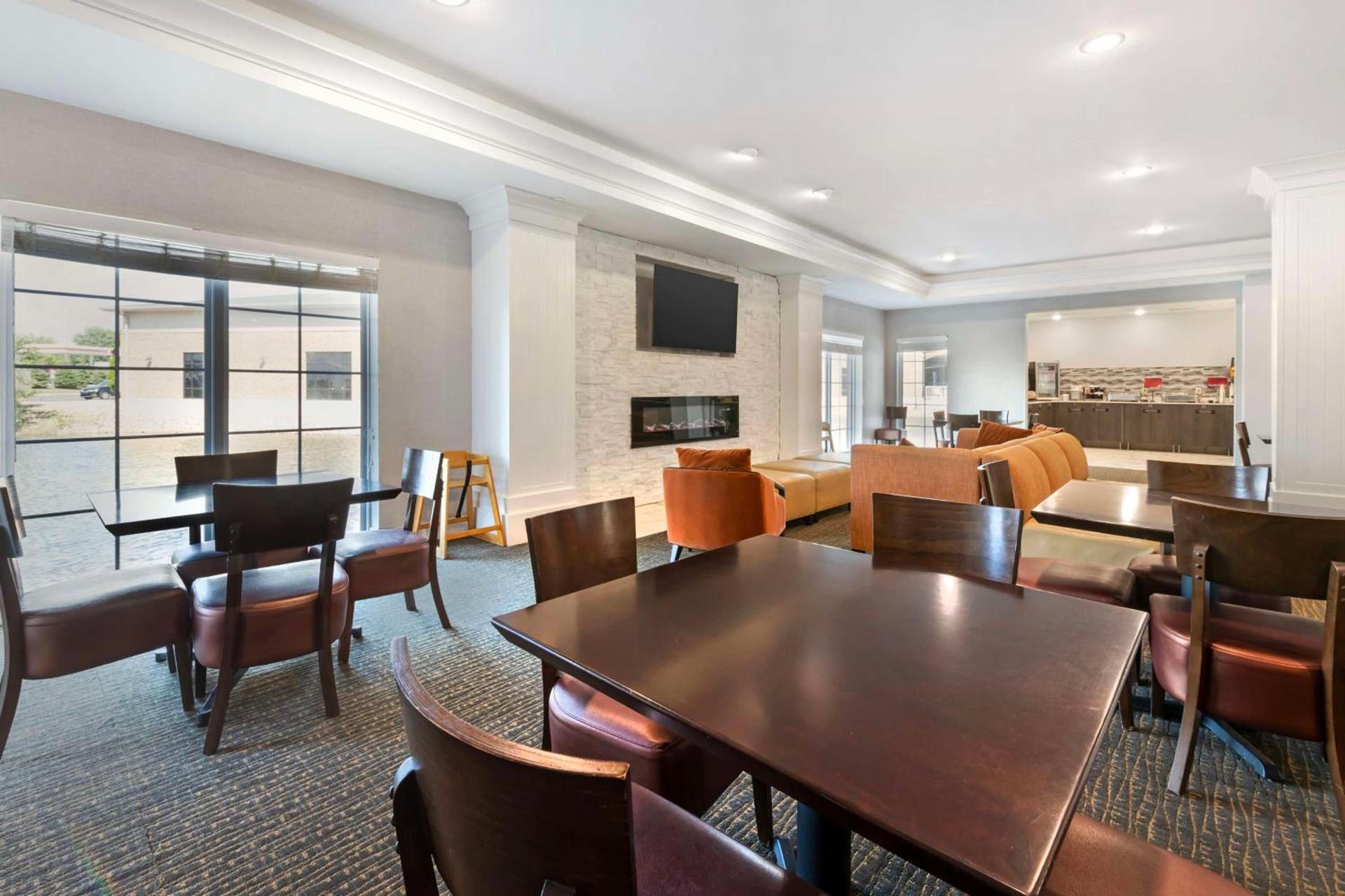 Wyndham Garden Appleton photo 5