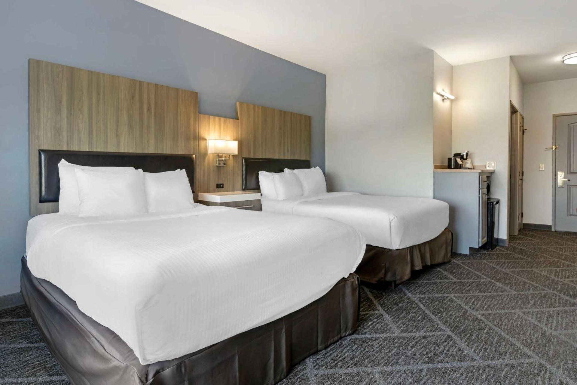Wyndham Garden Appleton photo 12