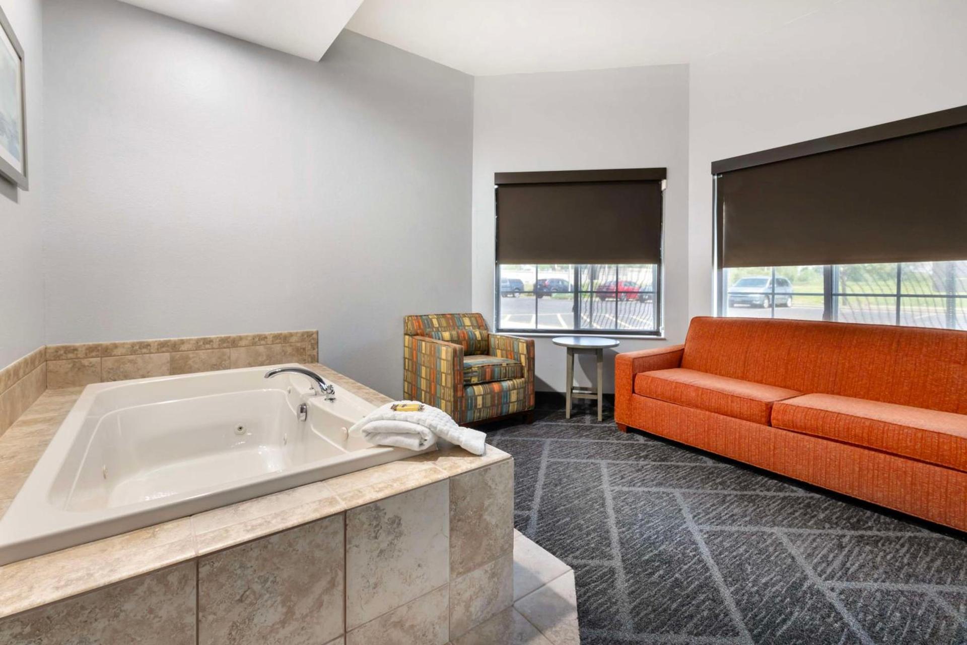 Wyndham Garden Appleton photo 20