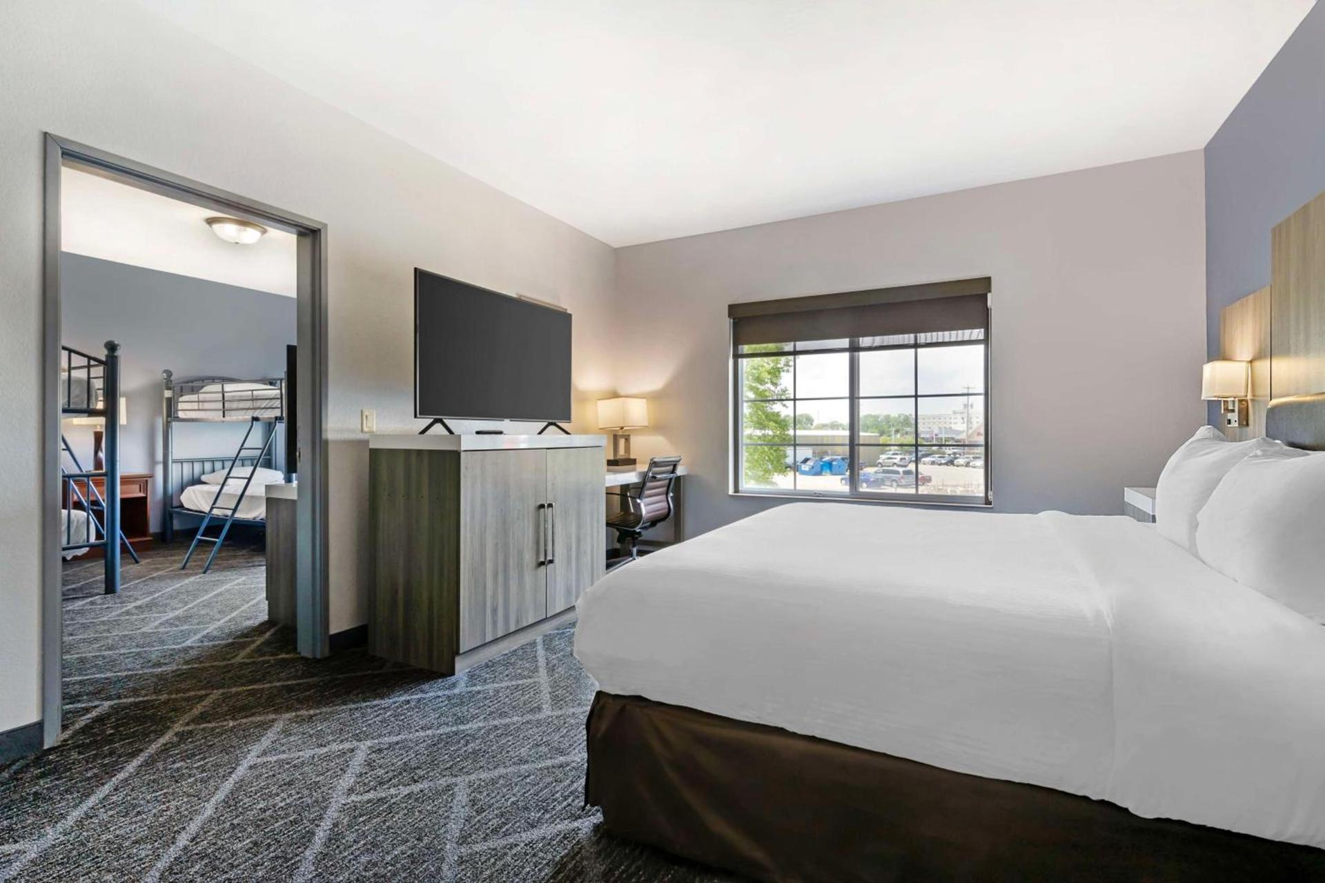 Wyndham Garden Appleton photo 25