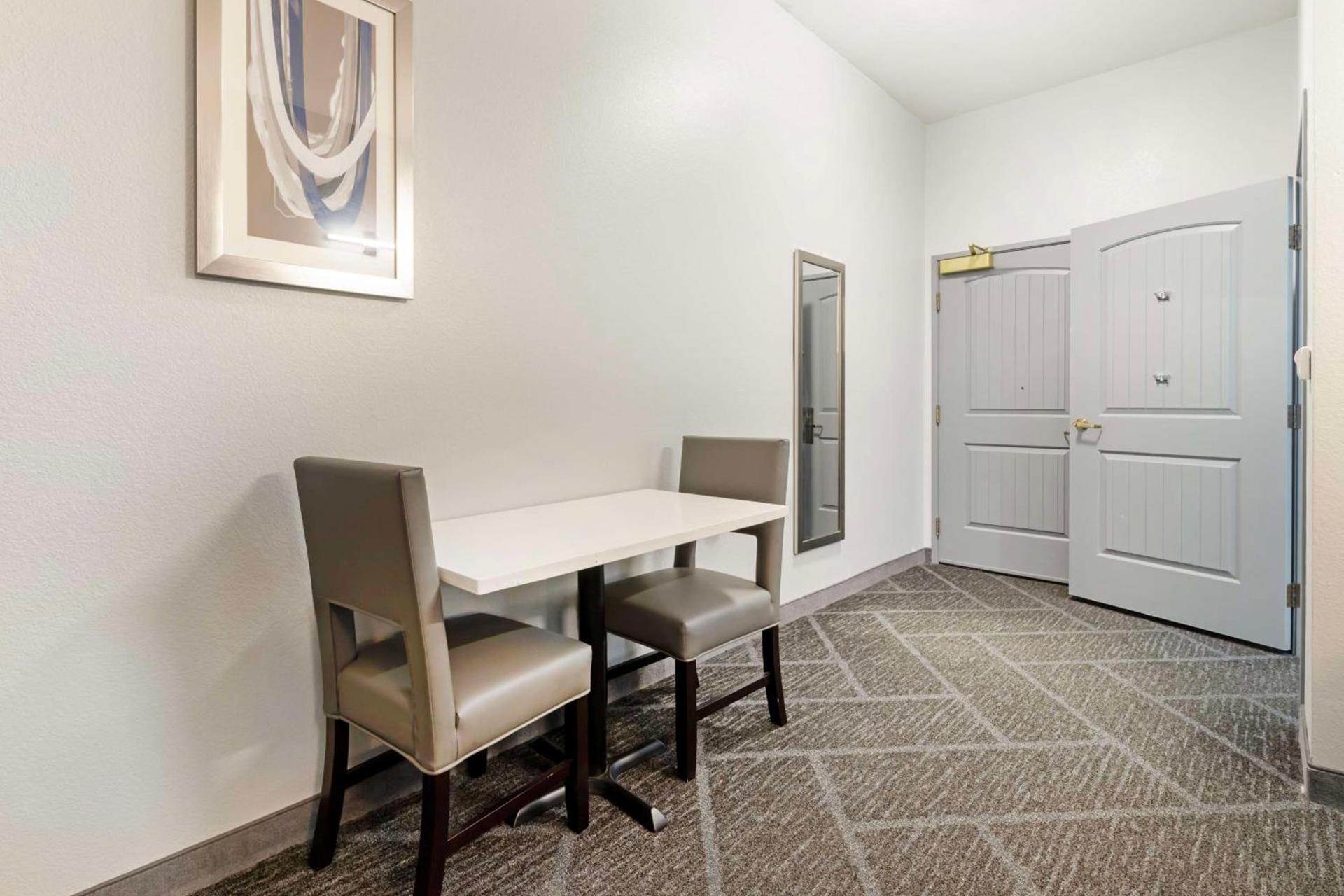 Wyndham Garden Appleton photo 23