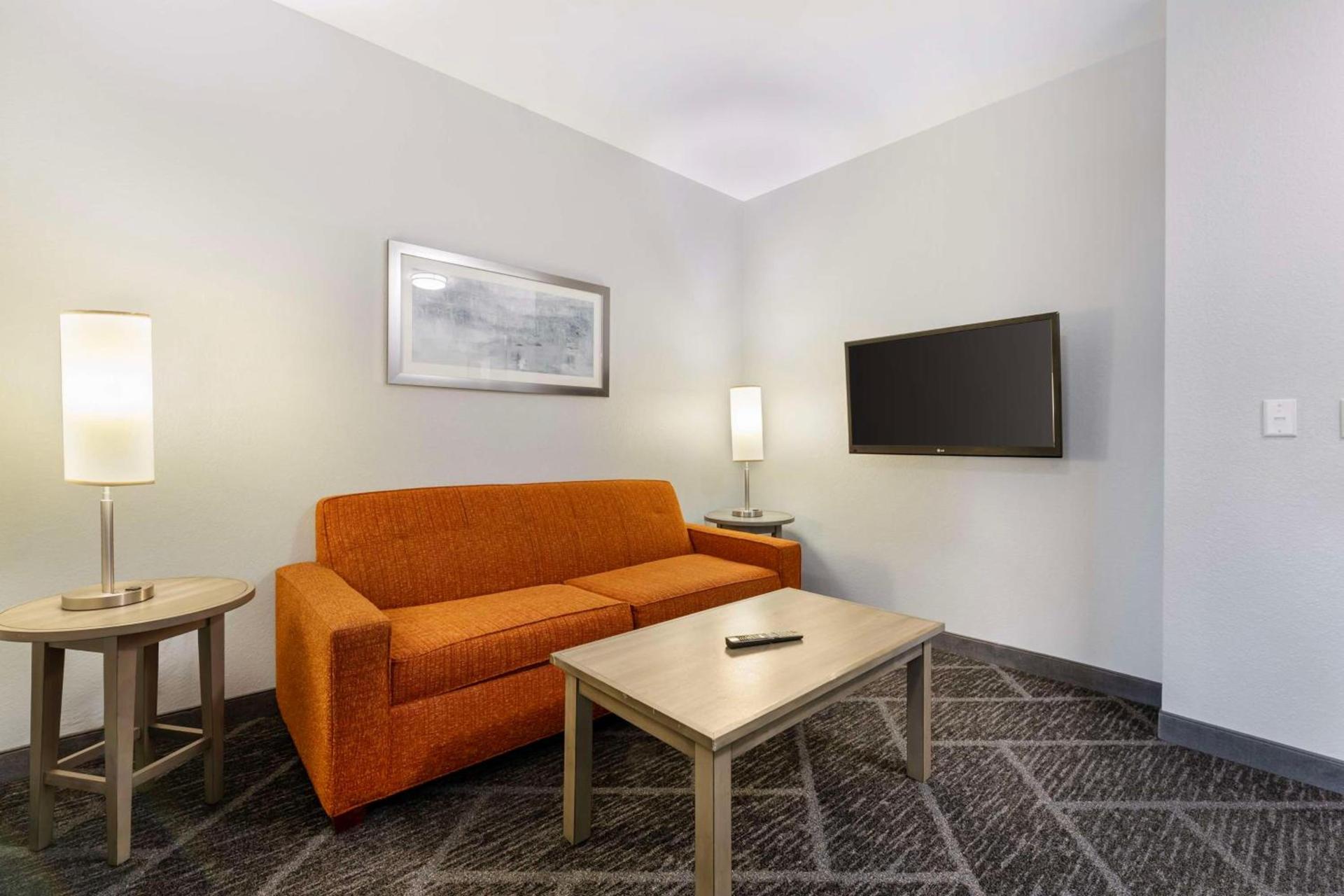 Wyndham Garden Appleton photo 28