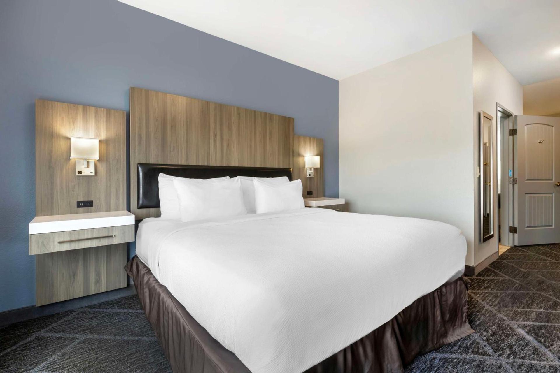 Wyndham Garden Appleton photo 30