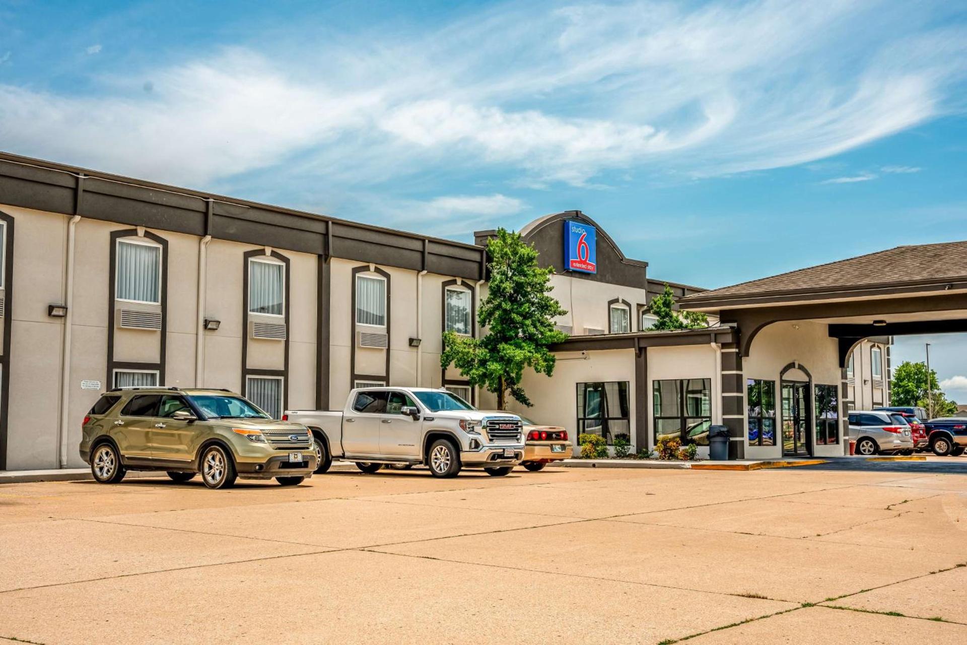 Studio 6 Claremore OK photo 21