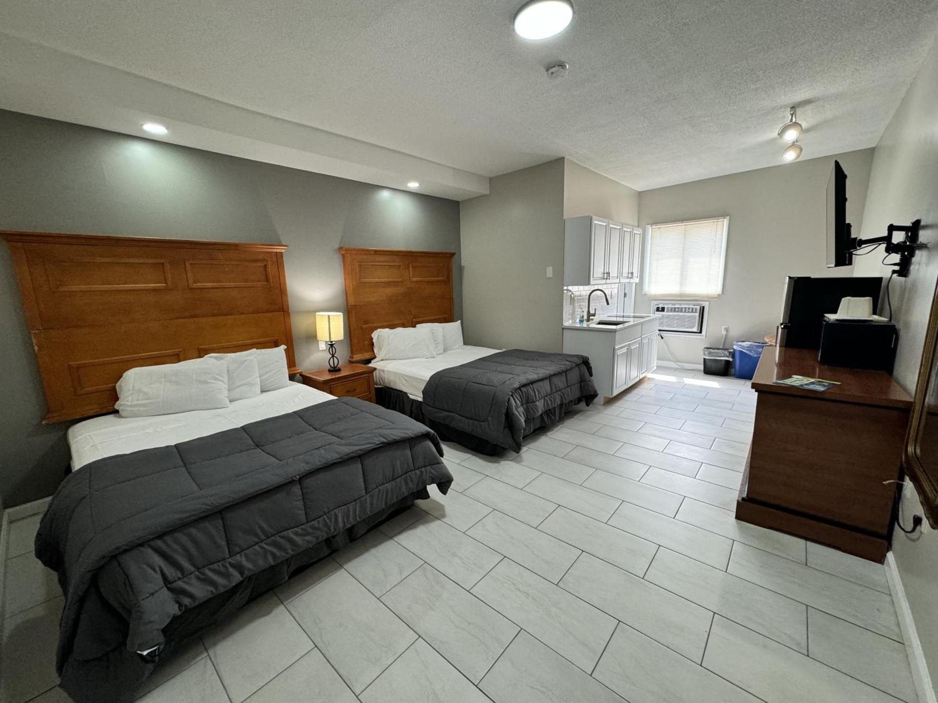 Paradise Inn photo 18
