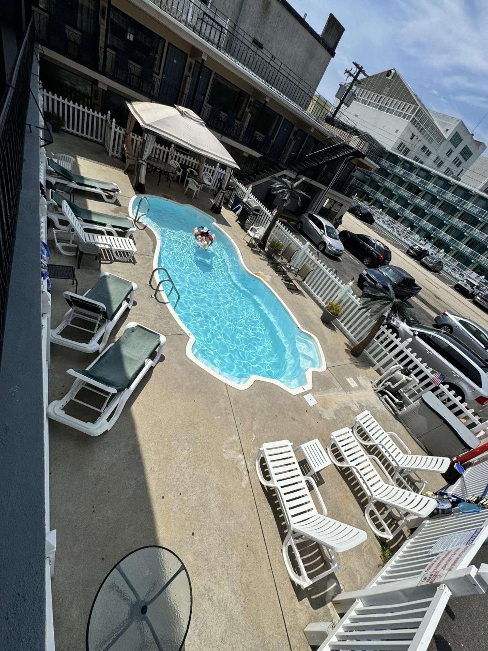 Paradise Inn photo 13