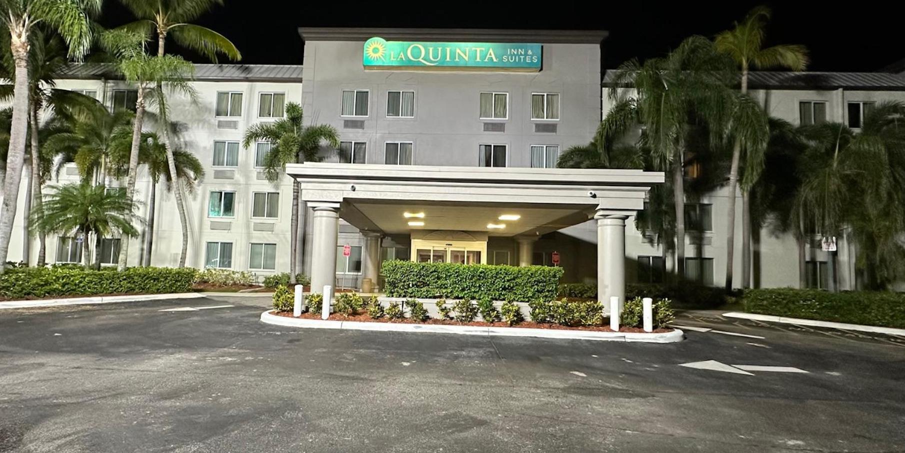 La Quinta Inn & Suites by Wyndham Sawgrass photo 48