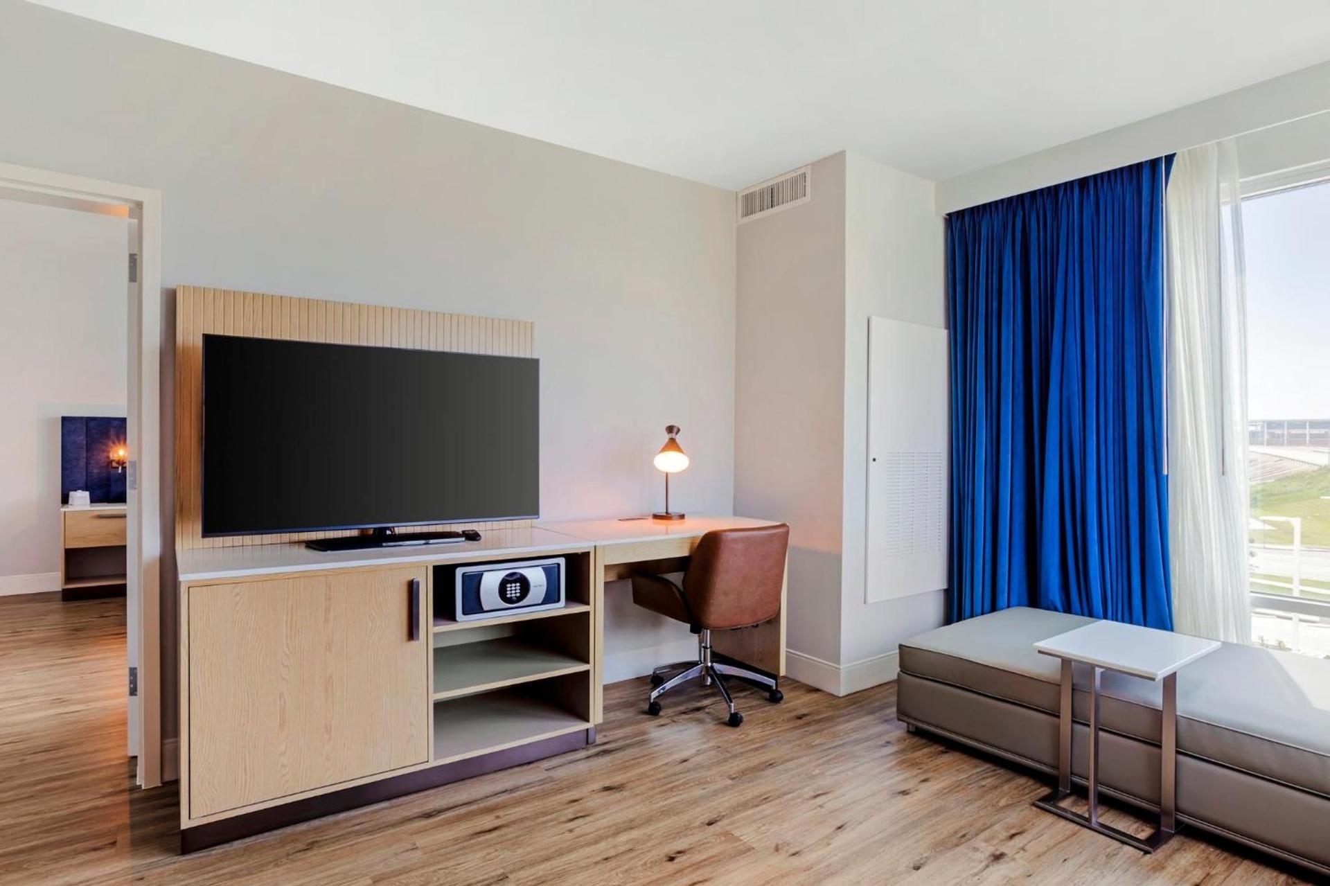 EVEN Hotel Waco - University Area by IHG photo 85